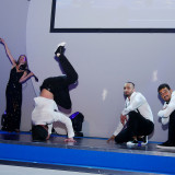 Erste Auflockerungsübung zur Jahreshauptversammlung: Die Breakdance-Truppe Flying Steps aus Berlin.