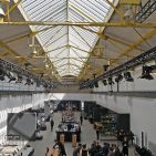 Die ehemalige Werkshalle gab dem Event „AEG Reloaded“ den idealen Rahmen, verlieh der Veranstaltung eine spannende, hoch emotionale Note. Die ehemalige Werkshalle gab dem Event „AEG Reloaded“ den idealen Rahmen, verlieh der Veranstaltung eine spannende, hoch emotionale Note.