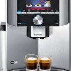 Kaffeegenuss anno 2016 ist schwarz und smart, wie beim neuen Vollautomaten EQ.9 connect. Vorteil: Mit der Home Connect App können individuelle Kaffeevorlieben im Voraus geplant werden. Und: Mit einer Ferndiagnose zieht auch bei der kaffee-Versorgung der Servicekomfort von morgen ein. Kaffeegenuss anno 2016 ist schwarz und smart, wie beim neuen Vollautomaten EQ.9 connect. Vorteil: Mit der Home Connect App können individuelle Kaffeevorlieben im Voraus geplant werden. Und: Mit einer Ferndiagnose zieht auch bei der kaffee-Versorgung der Servicekomfort von morgen ein.