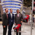 Bei Miele hat der "Blizzard" eingeschlagen. v.l. Dr. Markus Miele, Dr. Axel Kniehl, Dr. Reinhard Zinkann