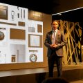 Hakan Bulgurlu, CEO von Arçelik A.?., Mutterkonzern von Beko und Grundig, stellte auf dem Stand von Grundig die Neuheiten „Cooling Oven“ und „HerbGarden“ vor. Hakan Bulgurlu, CEO von Arçelik A.?., Mutterkonzern von Beko und Grundig, stellte auf dem Stand von Grundig die Neuheiten „Cooling Oven“ und „HerbGarden“ vor.