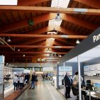 Blick in die neue Messehalle. Blick in die neue Messehalle.
