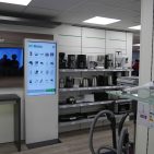 Woanders ein Hingucker, bei Müller schon seit über einem Jahr „gelernt“ – das Virtual Shelf als verlängerte Ladentheke. Woanders ein Hingucker, bei Müller schon seit über einem Jahr „gelernt“ – das Virtual Shelf als verlängerte Ladentheke.