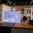 … oder bei Bosch: Mykie, der zur IFA erstmals vorgestellte, smarte Küchenassistent der BSH, wird immer konkreter. … oder bei Bosch: Mykie, der zur IFA erstmals vorgestellte, smarte Küchenassistent der BSH, wird immer konkreter.