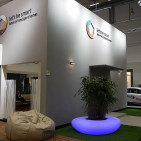 Auch auf der parallel stattfindenden imm spielte das Smart Home in einer Sonderausstellung eine wichtige Rolle. Auch auf der parallel stattfindenden imm spielte das Smart Home in einer Sonderausstellung eine wichtige Rolle.