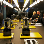 Die Domäne von Carrera: Stylisher Auftritt und absolut konsequent in der Designsprache. Die Domäne von Carrera: Stylisher Auftritt und absolut konsequent in der Designsprache.