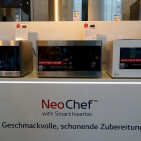 Die neue Mikrowellen-Range NeoChef ist mit der antibakteriellen EasyClean-Beschichtung ausgestattet.