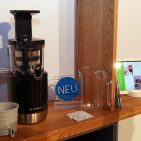 Vitamin-Nachschub: Mit dem VitaExtract Slow Juicer, dem neuen Entsafter von Bosch, gelingen alle Säfte auf Knopfdruck. Vitamin-Nachschub: Mit dem VitaExtract Slow Juicer, dem neuen Entsafter von Bosch, gelingen alle Säfte auf Knopfdruck.