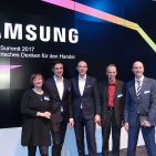 „Rethink! Frisches Denken für den Handel“ vermittelten Diana Diefenbach, Marketing Communication Manger, Rochus Winkler, concept m, Alexander Zeeh, Director Home Appliances, Dr. Hartmut Kraus, Samsung European Research Center, und Thorsten Bross, Head of Marketing Home Appliances. „Rethink! Frisches Denken für den Handel“ vermittelten Diana Diefenbach, Marketing Communication Manger, Rochus Winkler, concept m, Alexander Zeeh, Director Home Appliances, Dr. Hartmut Kraus, Samsung European Research Center, und Thorsten Bross, Head of Marketing Home Appliances.