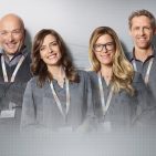 Die Kleidung der Medimax-Mitarbeiter auf der Fläche soll künftig moderner wirken. Die Kleidung der Medimax-Mitarbeiter auf der Fläche soll künftig moderner wirken.