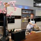 Der Kunde fordert zunehmend vernetzte Produkte und Dienstleistungen. Euronics antwortet auf diese Herausforderung mit dem Konzept MehrWertKüche.