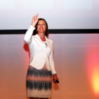 Protagonistin für eine außergewöhnliche Servicekultur: Sabine Hübner. EK - 03