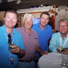 Mallorca versprüht einfach gute Laune. Davon lassen sich anstecken (v.li.) Michael Maier, Vertriebsdirektor Elektrohandel Electrolux, Johann Fischer, Jehle-Markt Ulm, Gerd Holl, Geschäftsführer Electrolux und Hans Klaiber, Inhaber von fünf Euronics XXL Fachmärkten mit Sitz in Tuttlingen. ESC - Maier-Holl-Klaiber