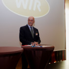 Ehrenmitglied Wilhelm Wackerbeck mit einer launigen Begrüßung