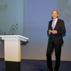 Georg Walkenbach, Vorsitzender des ZVEI-Fachverbandes Elektro-Haushalts-Kleingeräte:
„Wir sind unglaublich bunt, sexy und innovativ“. Georg Walkenbach I