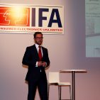 Gorenje by Starck. Adrian Grimm, Head of Product Management Gorenje, kündigte zur IFA eine neue Gerätelinie aus der Feder des französischen Stardesigners Philippe Starck an. IFA IMB - Gorenje
