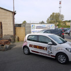 Miomondo-Einstimmung vor Halle Tor 2 in Köln Miomondo-Einstimmung vor Halle Tor 2 in Köln
