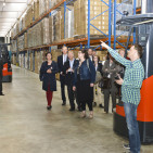 Das neue Lager fasst auf 4.000qm Fläche über 3.200 Paletten. Rommelsbacher - Blick ins neue Lager