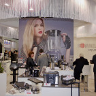 Trug entscheidend zum Kleingeräte-Flair der Ambiente bei: Der große Auftritt von Rommelsbacher.