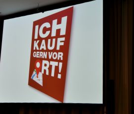 Immer wieder auf dem Kongress präsent: Die markt intern Initiative „ Ich kauf gern vor Ort.“ WIR_2015 - 08