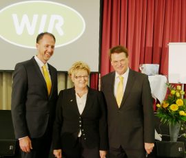 Bestens gelaunt präsentiert sich der Vorstand der WIR Initiative: Maik Hinzmann (li), Marianne Urfey und Manfred Handke. WIR_2015 - 17