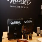 Wurst rein, Wurst raus – in 5 Minuten perfekt gegrillte Wurst. Die Weltneuheit Wurster von Severin macht’s möglich. ifa-2015-20