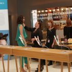 Selbst Models lieben und setzen auf Grundig Haircare. ifa-2015-46