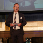 Moderierte den Vortrag „Marke im digitalen Zeitalter“ an: Lorenz Huck, Chefredakteur der markt intern Ausgabe Consumer Electronics.