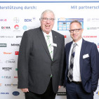 Kennen und schätzen sich seit vielen Jahren: Jürgen Müller (EP: Bodewitz, Grevenbroich) und markt intern Chefredakteur Consumer Electronics Lorenz Huck (re.).