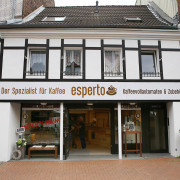 „esperto“ in der Hauptstraße in Frechen, nebenan: EP: Geuer. „esperto“ in der Hauptstraße in Frechen, nebenan: EP: Geuer.