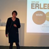 Vorstand Susanne Sorg präsentierte die neuesten Leistungen der EK-Zentrale mit denen die Mitglieder bei ihren Kunden online wie offline mit besonderen Einkaufserlebnissen punkten können. Vorstand Susanne Sorg präsentierte die neuesten Leistungen der EK-Zentrale mit denen die Mitglieder bei ihren Kunden online wie offline mit besonderen Einkaufserlebnissen punkten können.
