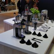 Dominanz pur: Der WMF-Messestand. Hier ein Eindruck zu den Elektrokleingeräten. Dominanz pur: Der WMF-Messestand. Hier ein Eindruck zu den Elektrokleingeräten.