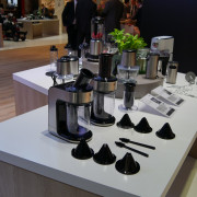 Dominanz pur: Der WMF-Messestand. Hier ein Eindruck zu den Elektrokleingeräten.