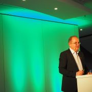 „Mit Medimax den besten Service anzubieten“, ist eines der großen Ziele von Medimax-Chef Frank Kretzschmar. „Mit Medimax den besten Service anzubieten“, ist eines der großen Ziele von Medimax-Chef Frank Kretzschmar.