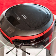 Miele Start für den Saugroboter Scout RX2. Miele Start für den Saugroboter Scout RX2.