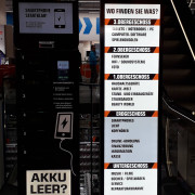 Top-Infrastruktur: Ladestation für Smartphones. Top-Infrastruktur: Ladestation für Smartphones.