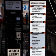 Top-Infrastruktur: Ladestation für Smartphones. Top-Infrastruktur: Ladestation für Smartphones.