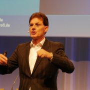 Impuls-Vortrag: Norbert Beck, Experte in Servicefragen: „Männer sind Minimizer – sind Beute fokussiert.“ Impuls-Vortrag: Norbert Beck, Experte in Servicefragen: „Männer sind Minimizer – sind Beute fokussiert.“