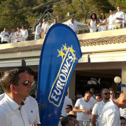 Das Motto des Abends: White Dinner. Das Motto des Abends: White Dinner.