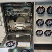 Miele machts möglich: PowerDisk in der Tür statt Geschirrspüler-Tab. IFA Innovation 2018 - Miele Geschirrspüler mit PowerDisk
