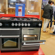 Ein „Alleskönner“: neuer Rangecooker von Falcon. Ein „Alleskönner“: neuer Rangecooker von Falcon.